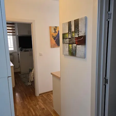 Apartament Laki 15 *